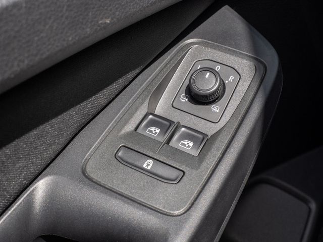 Caddy 2.0 TDI DSG Life PDC SHZ NAVI AHK ACC LED