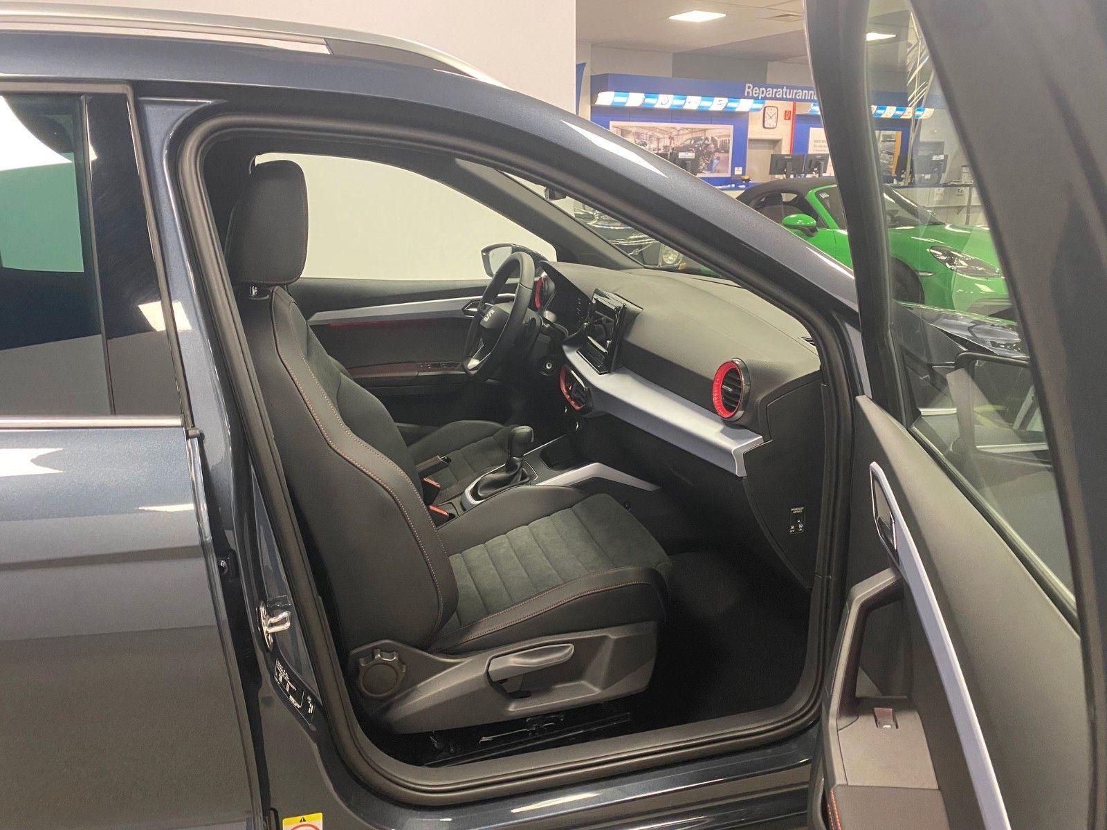 Fahrzeugabbildung SEAT Arona 1.5 TSI FR DSG GARANTIE 5+ACC+AHK+Spurwech