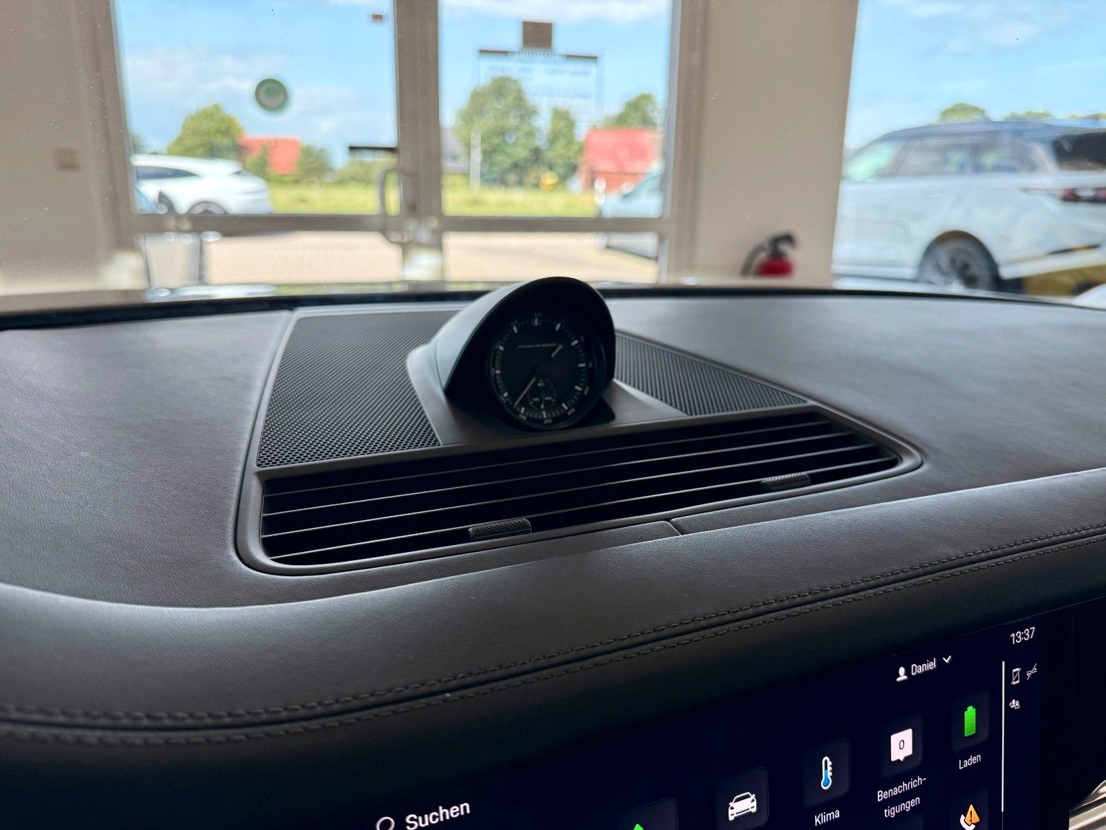 Fahrzeugabbildung Porsche Panamera 4S E-Hybrid HeadUP/ACC/Sportabgasanlage