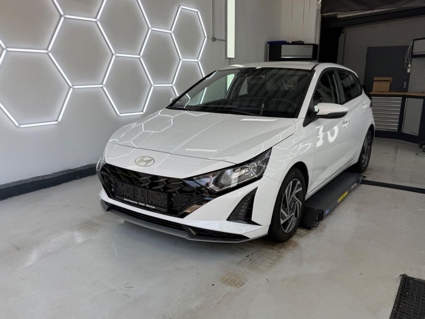 Hyundai i20 Trend *SHZvo+hi*Kamera*PDC*LHZ*NAVI*CARPLAY*