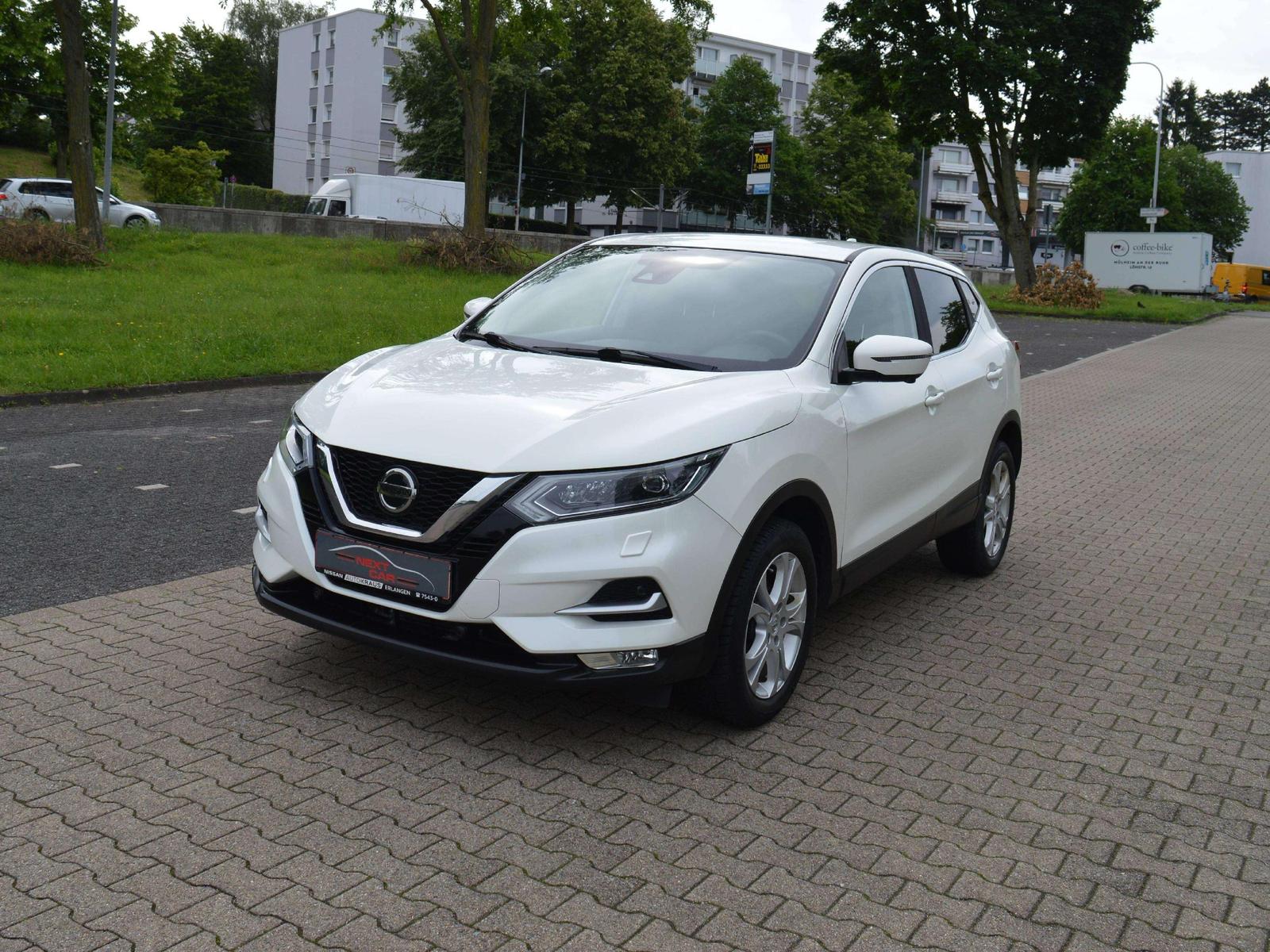 Nissan Qashqai Qashqai 1.2 DIG-T Xtronic N-Connecta*Kam