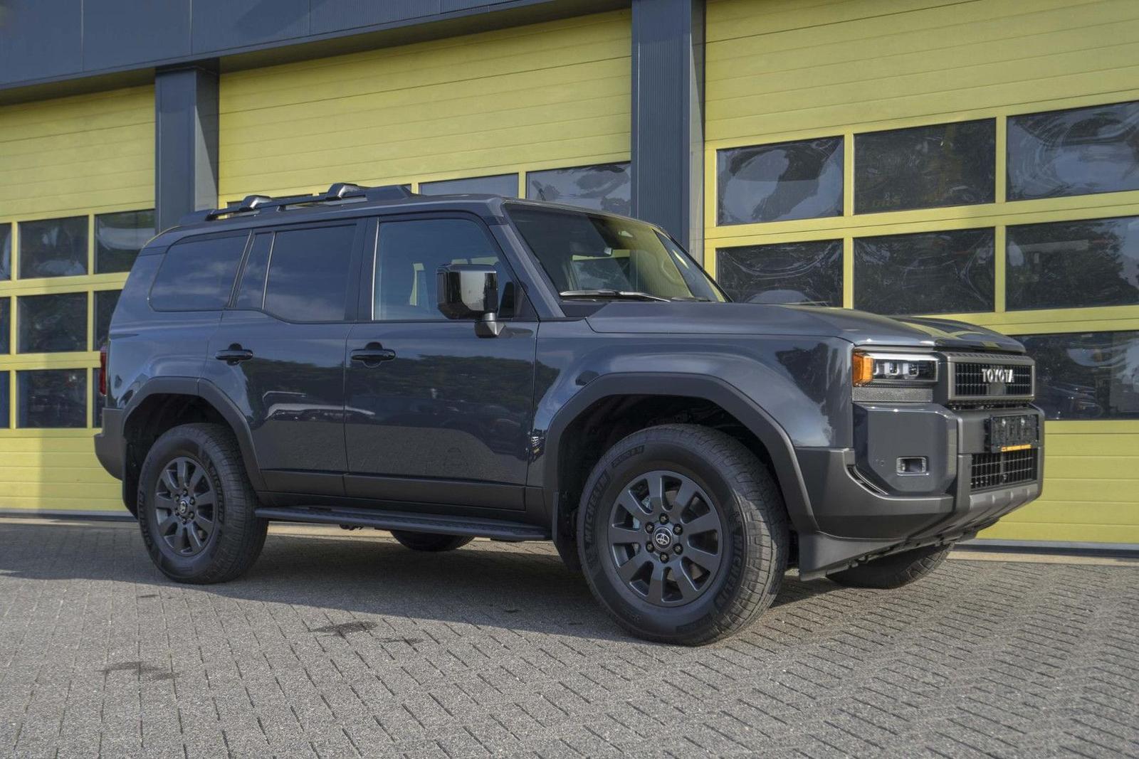 Toyota Land Cruiser Premium 2.4 Hybrid I-Force Max Selt