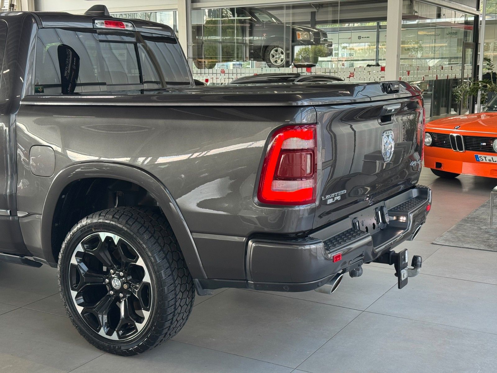 Fahrzeugabbildung Dodge RAM 5,7 Limited LPG "200 Liter-Tank  AHK LRA"