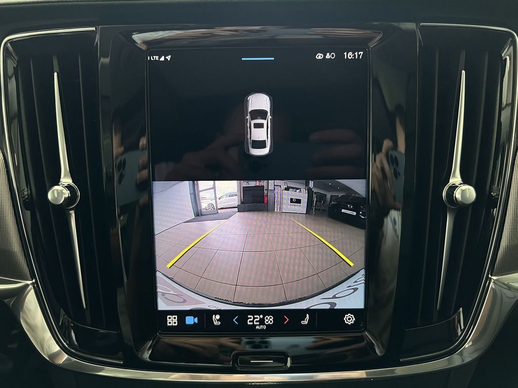 Volvo S90 T8 Plus Bright Recharge AWD AHK Schiebedach