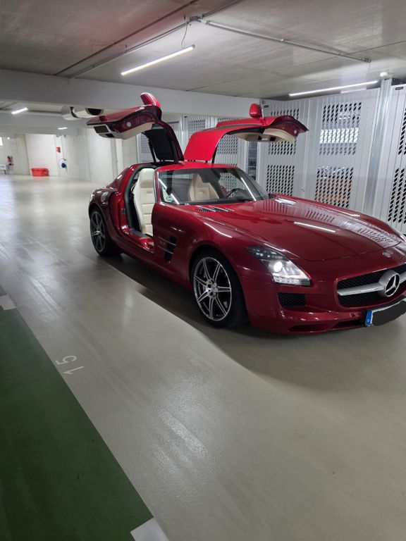 MERCEDES-BENZ SLS 2011