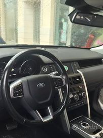 Land-Rover Discovery Sport - 2