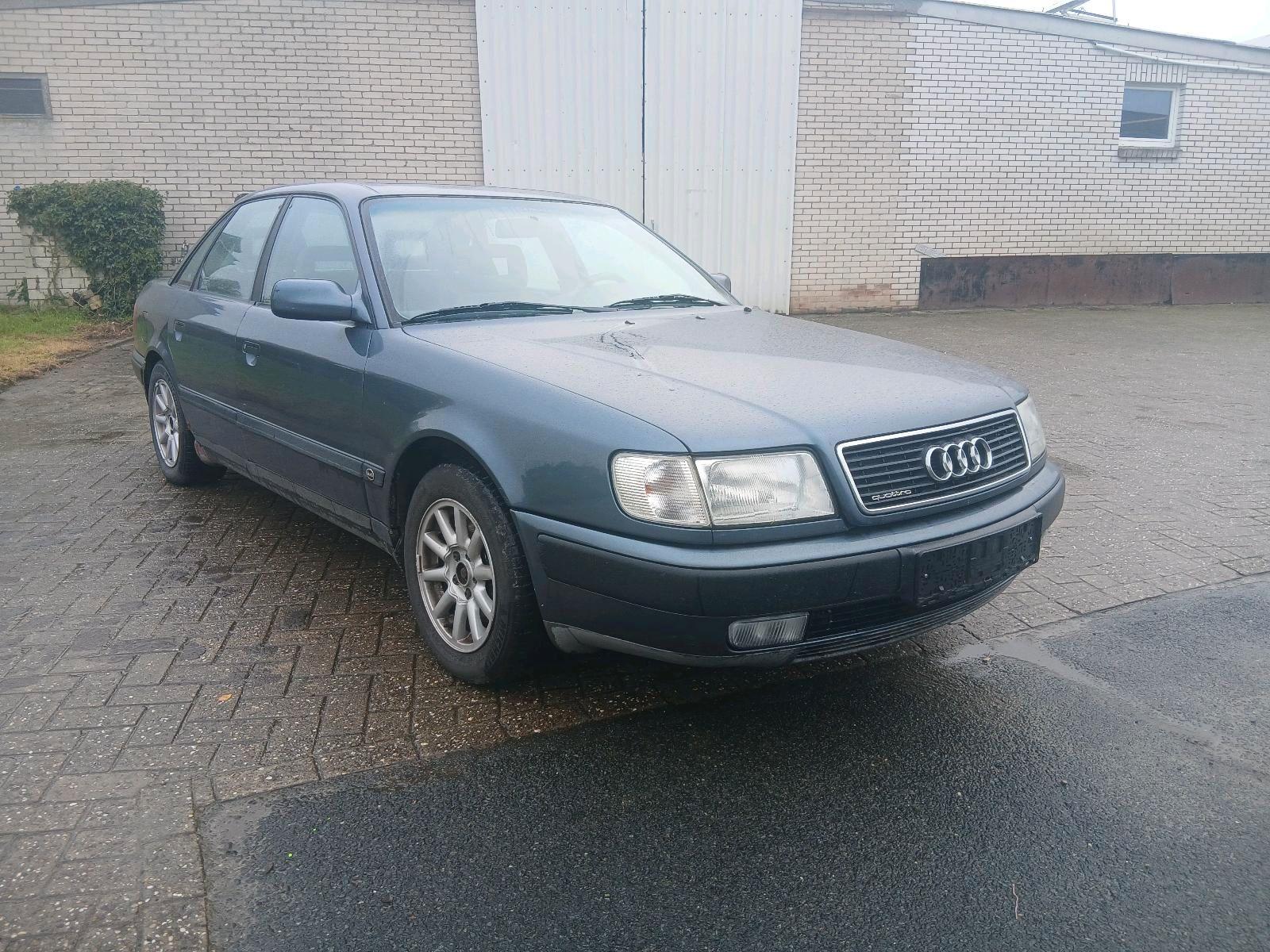Audi 100