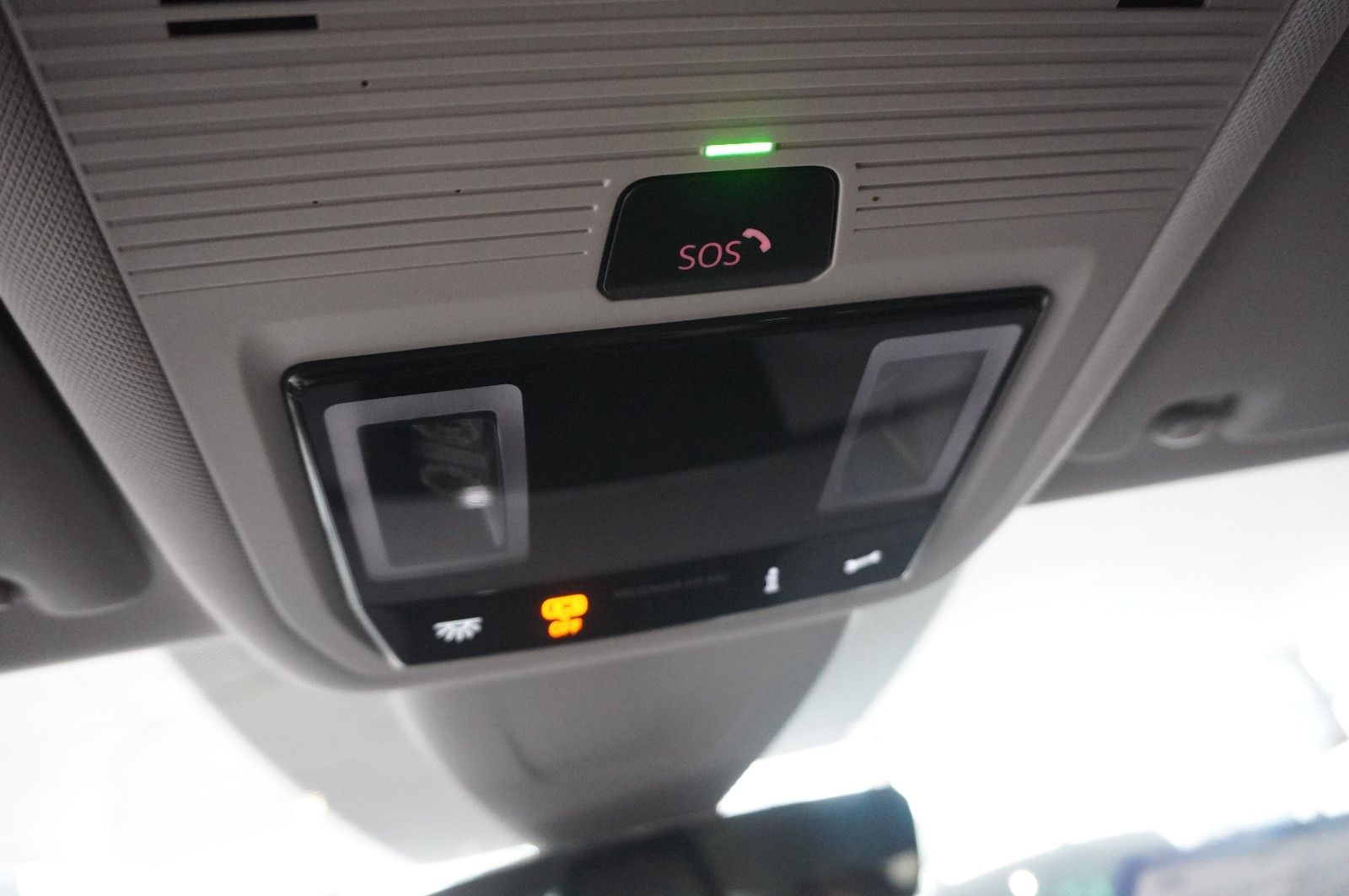 Fahrzeugabbildung SKODA Enyaq 50 IV LOFT NAVI/LED/SHZ/VIRTU./PDC/DAB+