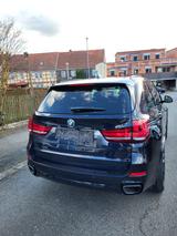BMW X5 xDrive 40 d  M -Paket-Sport Harman Kardon 7si - BMW X5: 7 Sitzer