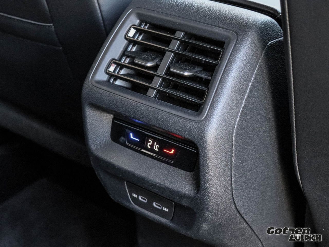 Fahrzeugabbildung Volkswagen Tiguan 1.5 eTSI 110 kW Goal IQ.LIGHT Navi AKK