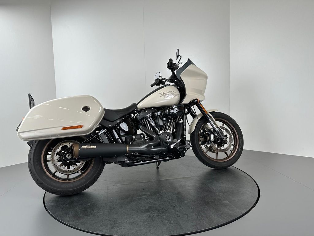 Fahrzeugabbildung Harley-Davidson LOW RIDER ST FXLRST *JACKILL & HYDE *TOP-ZUSTAND