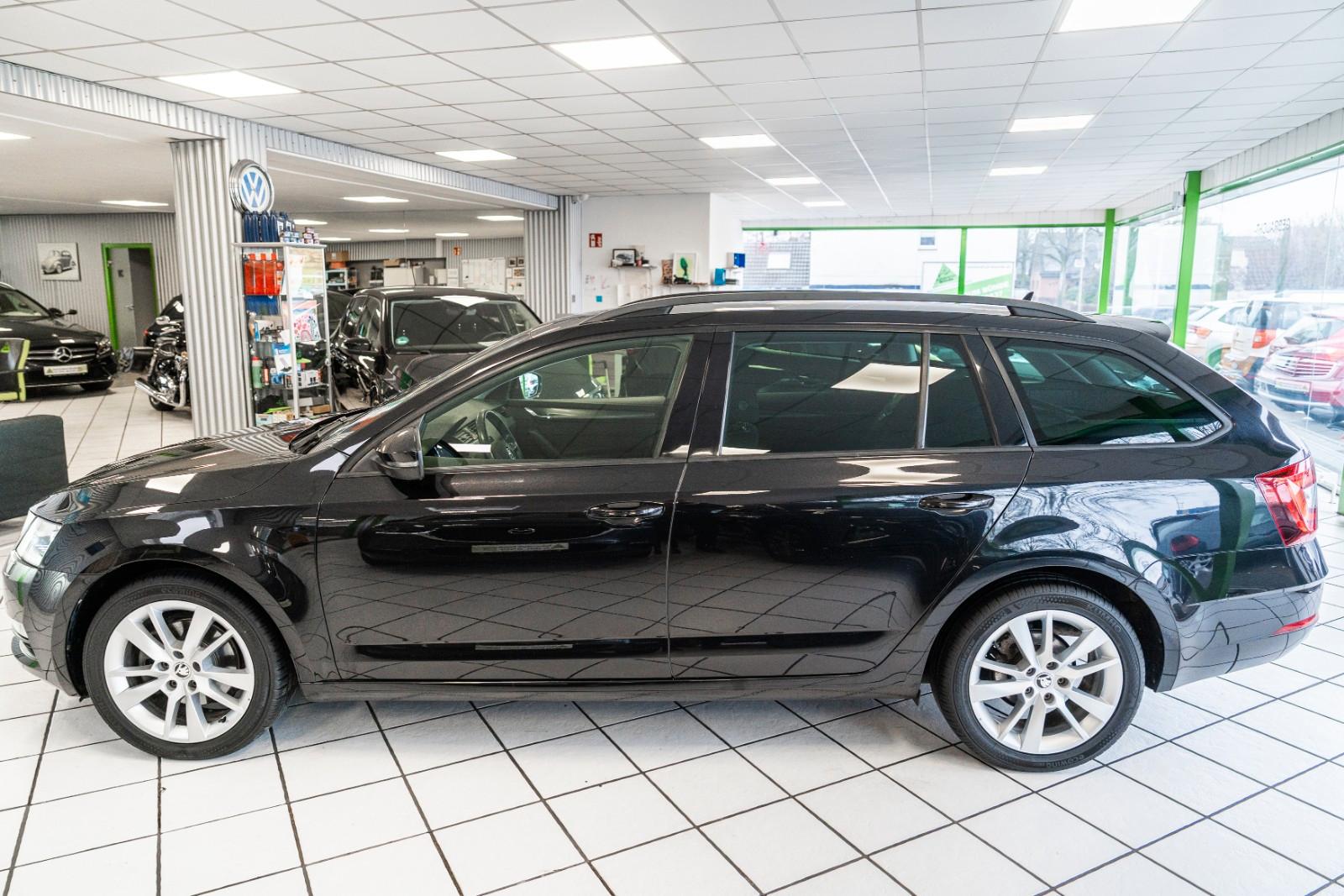 Skoda Octavia Combi Ambition Navigation PDC 1.Hand