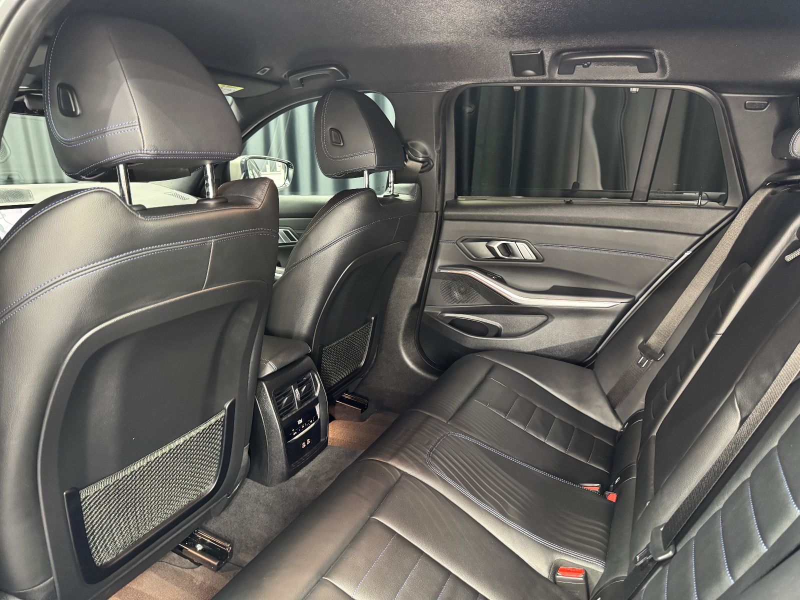 Fahrzeugabbildung BMW M340i Touring xDrive|LASER|HEAD-UP|AHK|ACC|