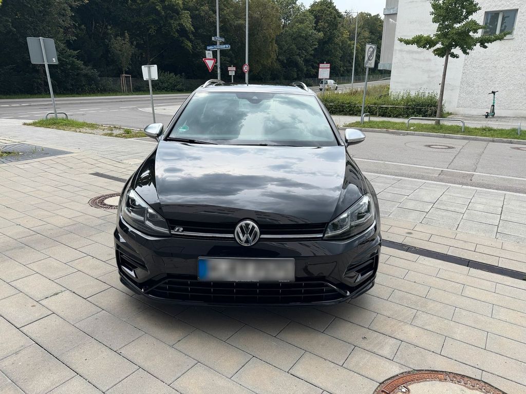 Image of Volkswagen Golf
