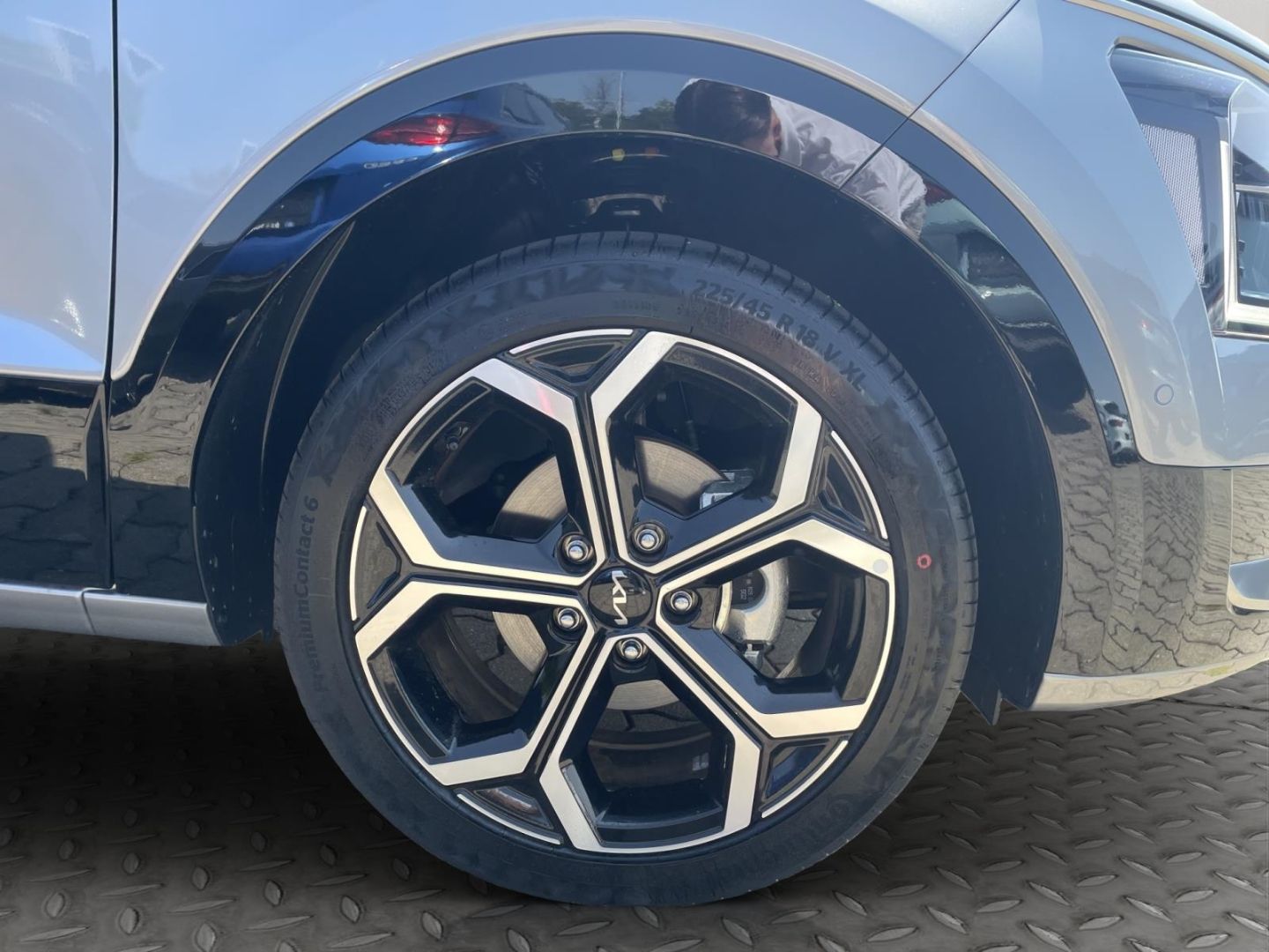 Fahrzeugabbildung Kia Niro Hybrid Spirit Sitzkühlung SpurhalteASS DAB