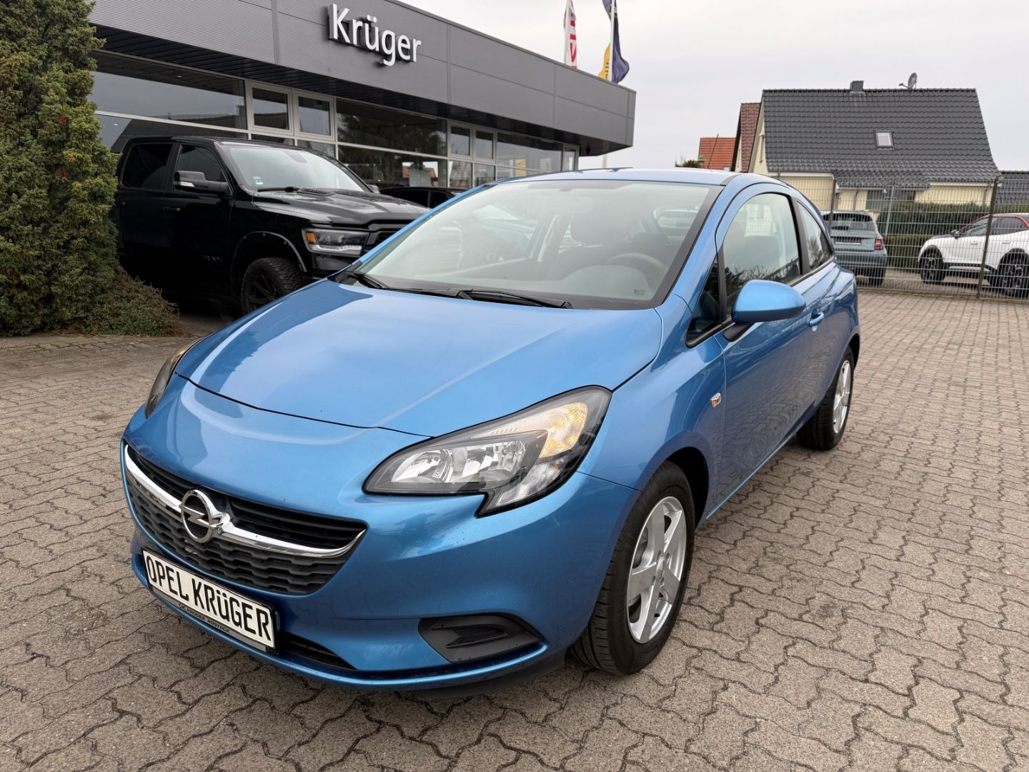 Fahrzeugabbildung Opel Corsa E Edition SHZ+LHZ+PDC