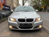 BMW 320 Baureihe 3 Touring 320d xDrive - BMW 320 aus 2011: Kombi, 320d