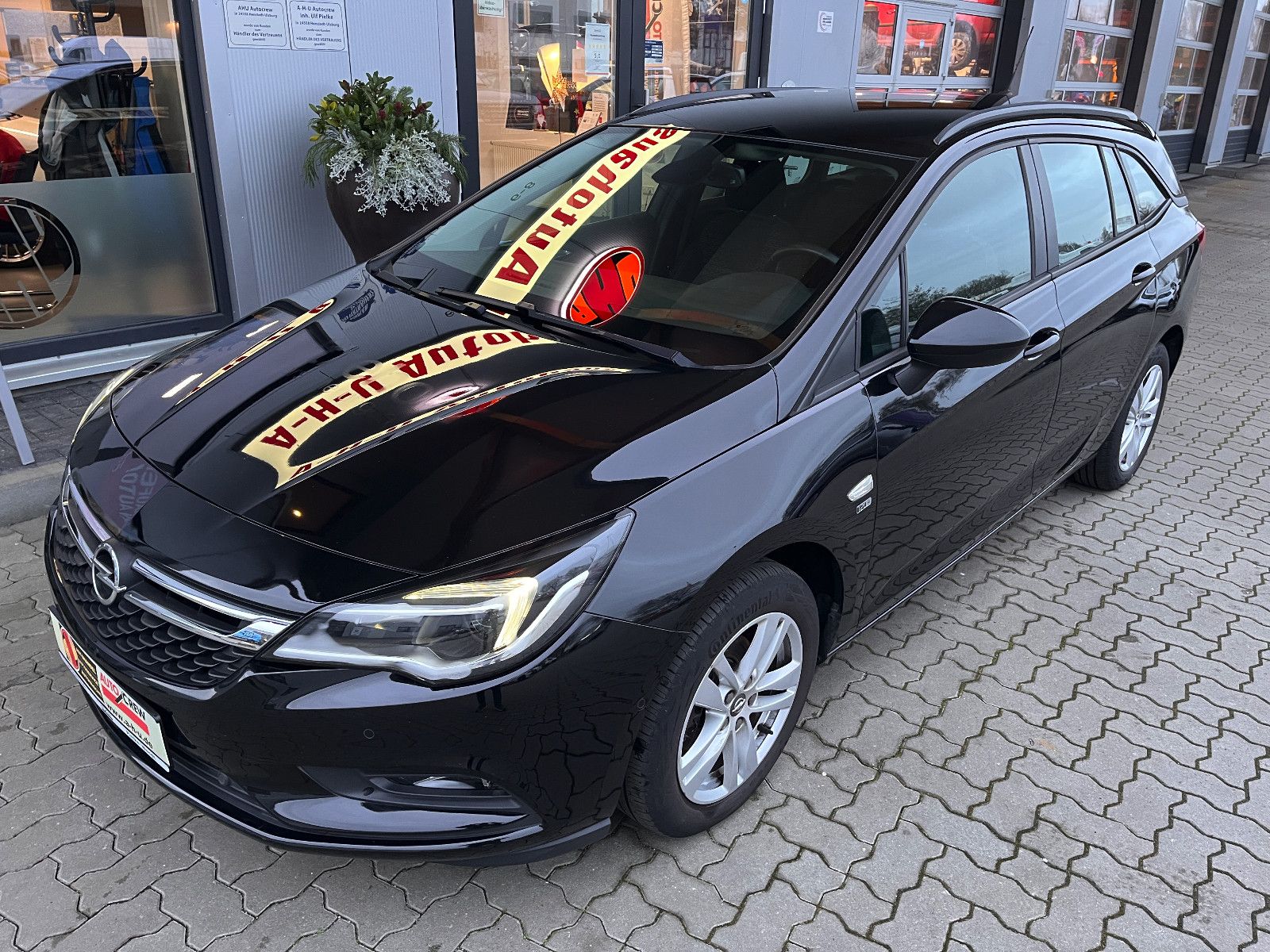 Fahrzeugabbildung Opel Astra K Sports Tourer 120 Jahre Start/Stop