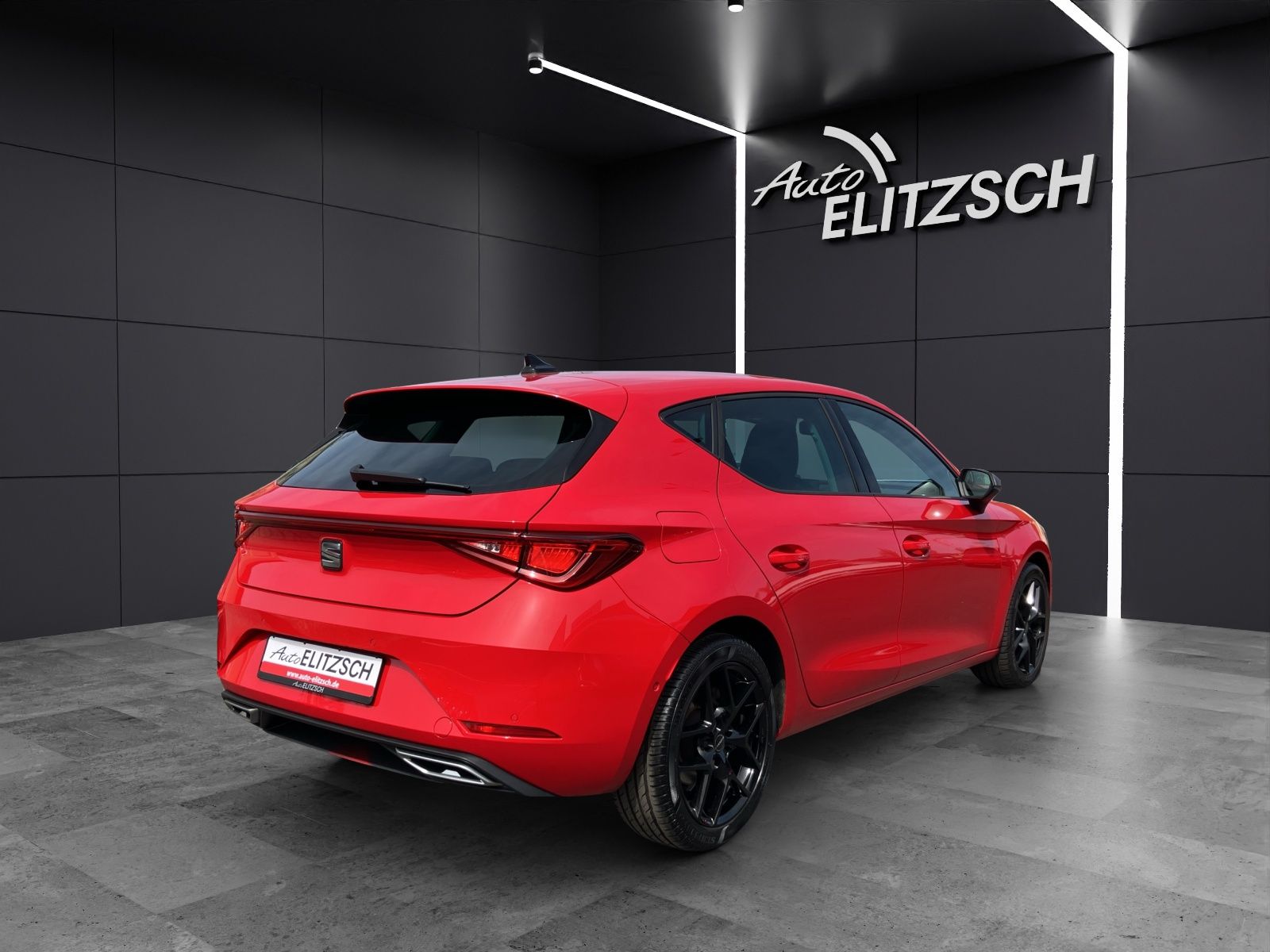 Fahrzeugabbildung SEAT Leon TSI FR Fahrschule - LED AHK Navi GRA Park-A