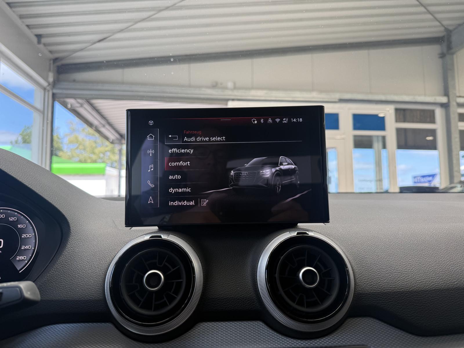 Audi Q2 S-Line Sport 35 Autom., *Matrix *Pano *Kamera, миниатюра 26