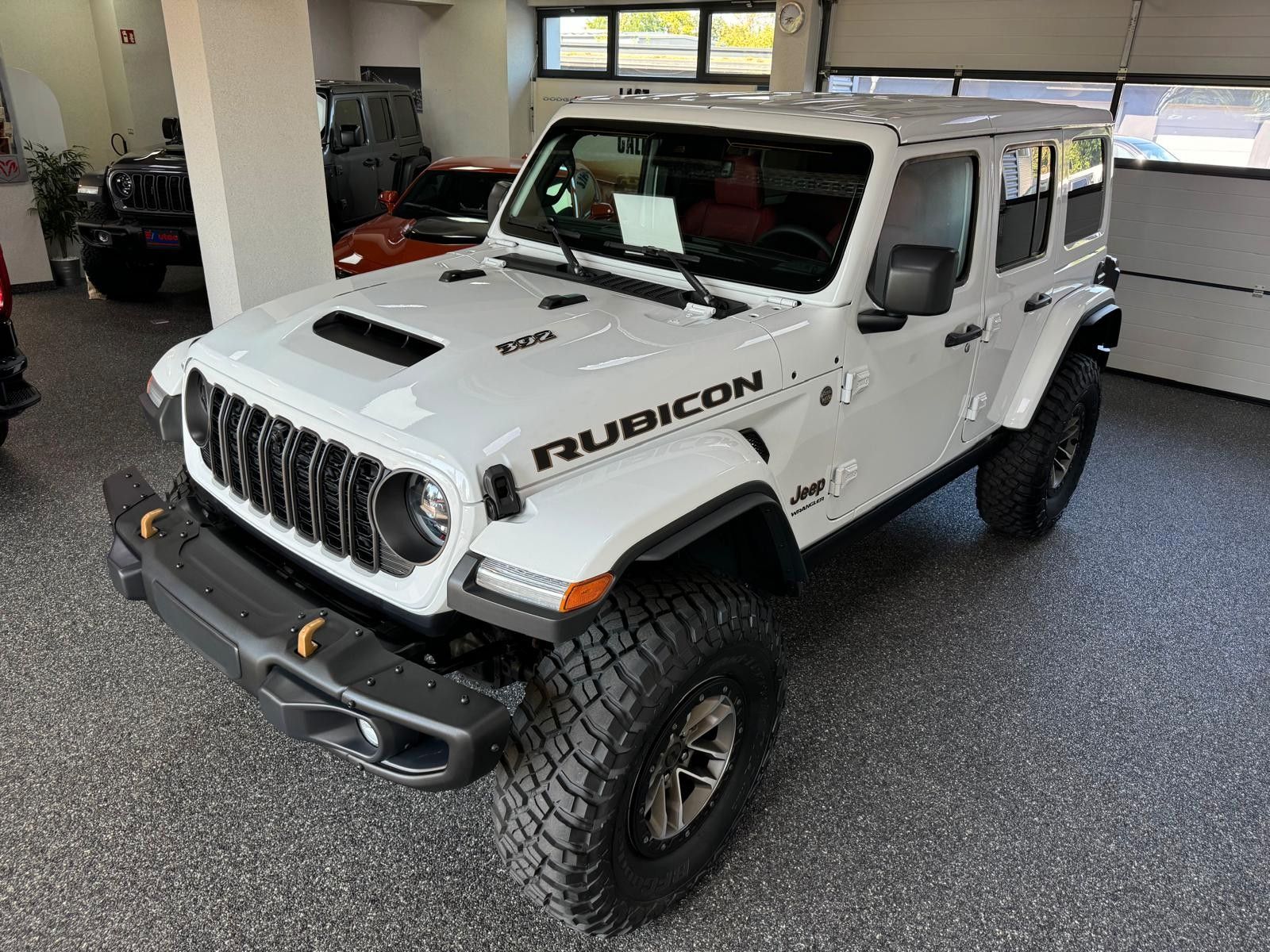 Fahrzeugabbildung Jeep RUBICON 392-V8-3" FAHRWERK-37" REIFEN-POWERSTEPS