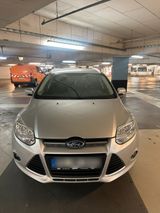 Ford Focus Turnier 1.6 EcoBoost Start/Stop... - Ford Focus aus 2011: ST