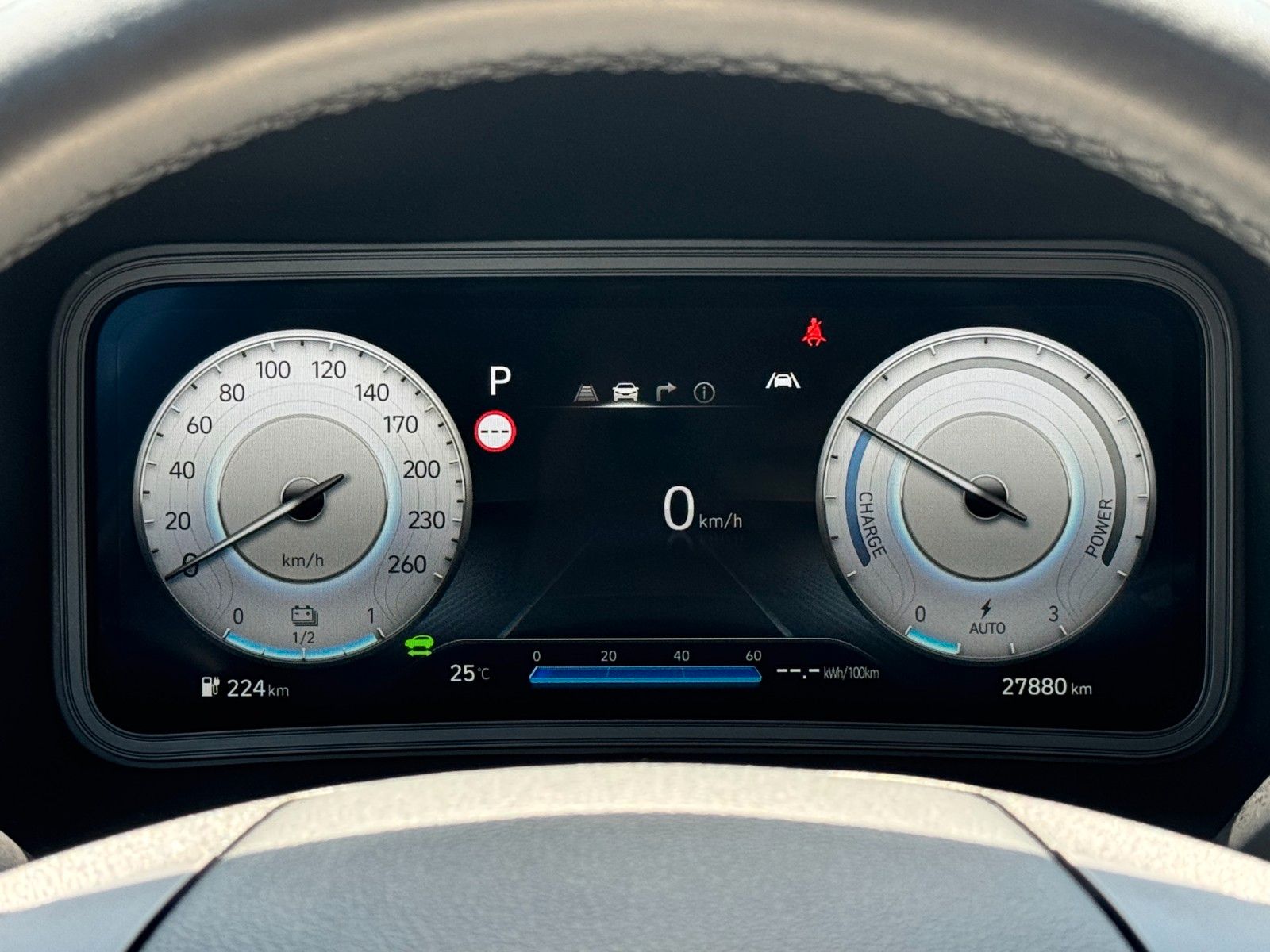 Fahrzeugabbildung Hyundai KONA E Trend 2WD CarPlay Schiebedach ACC CAM HuD
