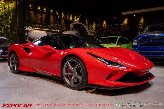 FERRARI F8