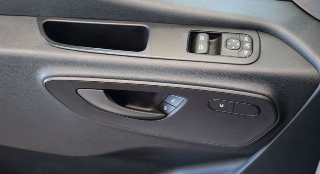 Fahrzeugabbildung Mercedes-Benz Sprinter 315 CDI Maxi Klima MBUX Kamera #73T139