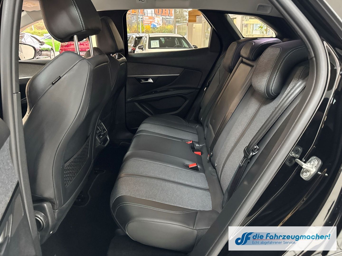 Fahrzeugabbildung Peugeot 3008 Allure Pack Navi Digitales Cockpit LED El.