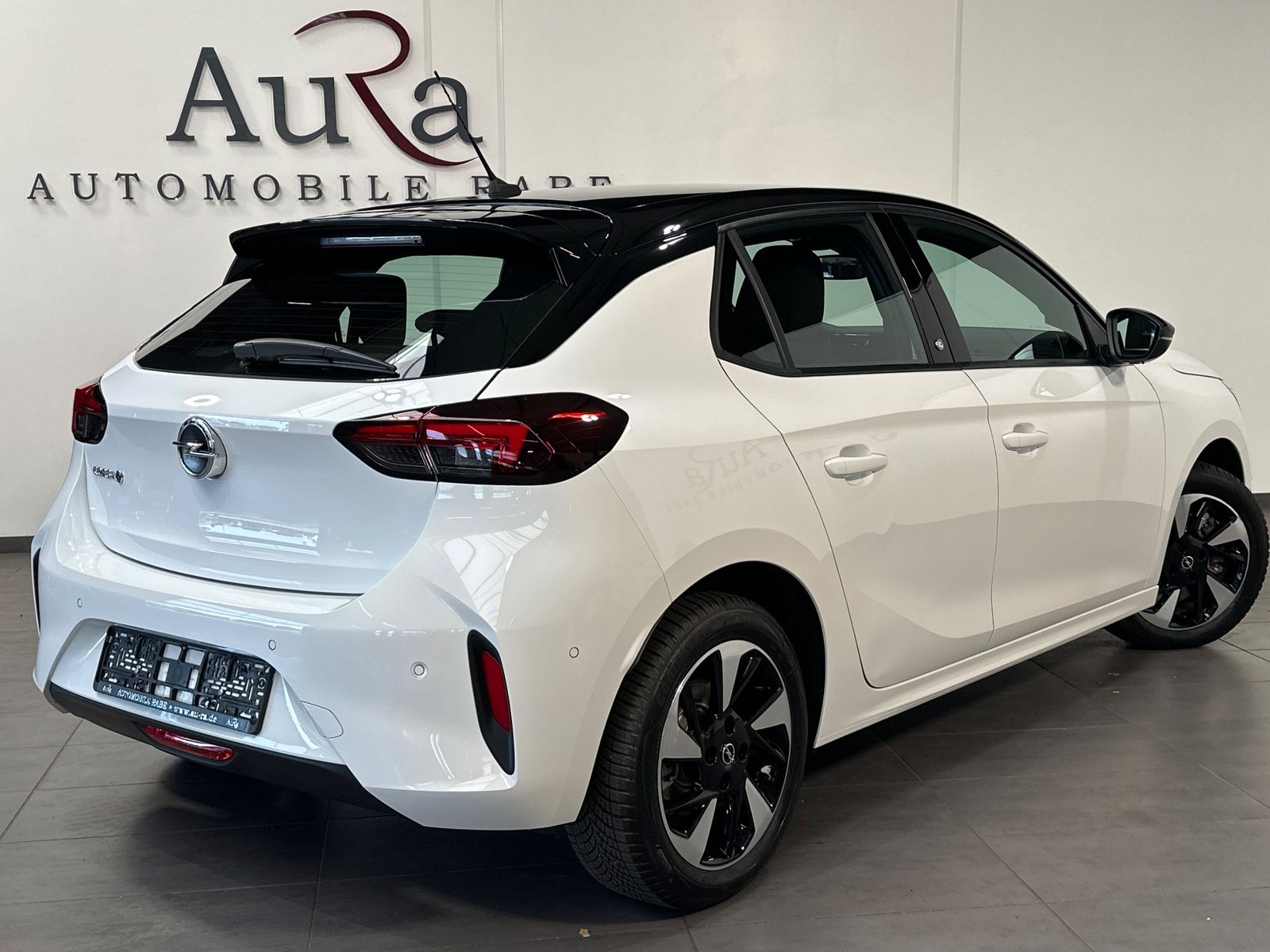 Fahrzeugabbildung Opel Corsa -e F GS NAV+LED+18ZOLL+SHZ+KEYLESS+CARPLAY