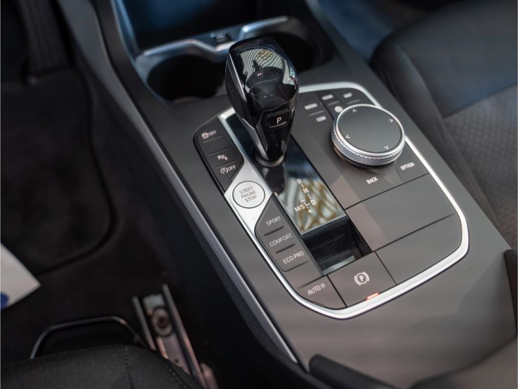 BMW 118 i Aut. Advantage Navi e-Heckkl. DigiCockpit  foto 15