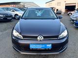 Volkswagen Golf VII 110PS Lounge SitzHz Navi PDC CarPlay - gebrauchte VW Golf aus dem Jahr 2015