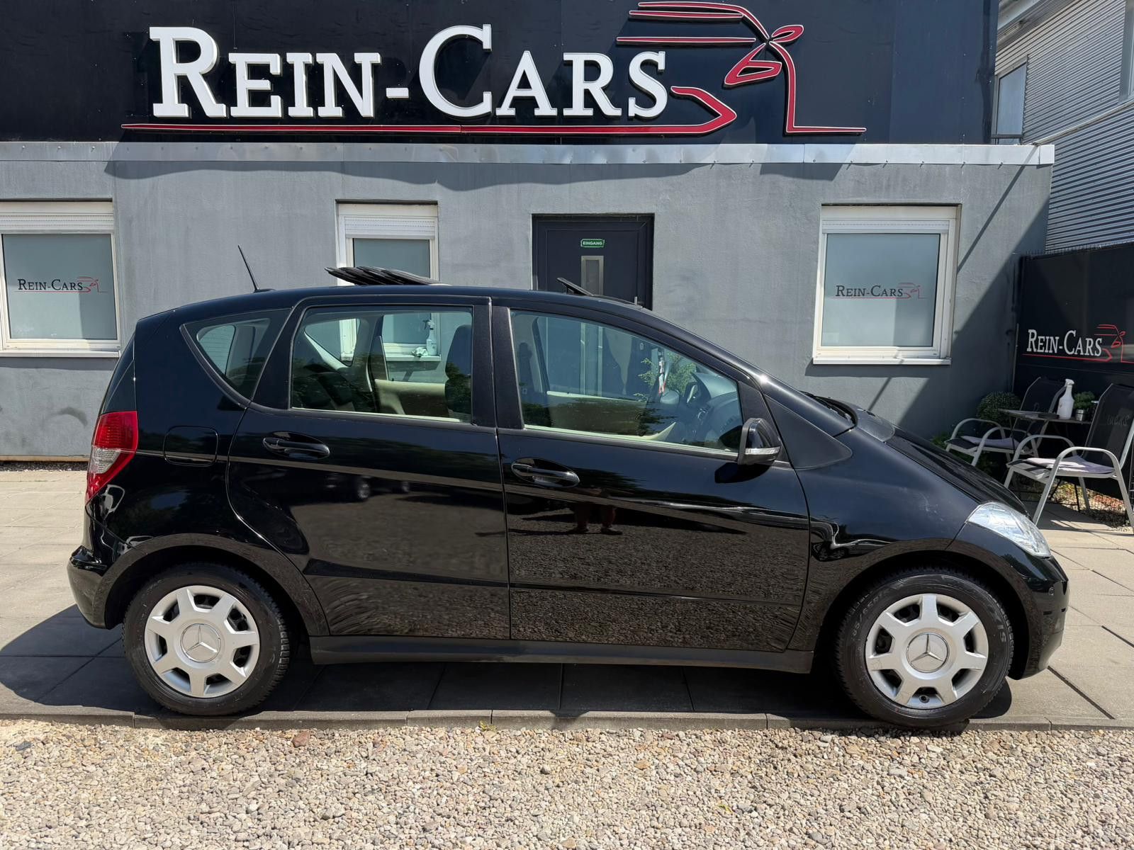 Daumennagel 2 - Mercedes-Benz A 180 Elegance/78TKM/PANO/AUTOM./TEMP/PDC/LEDER/