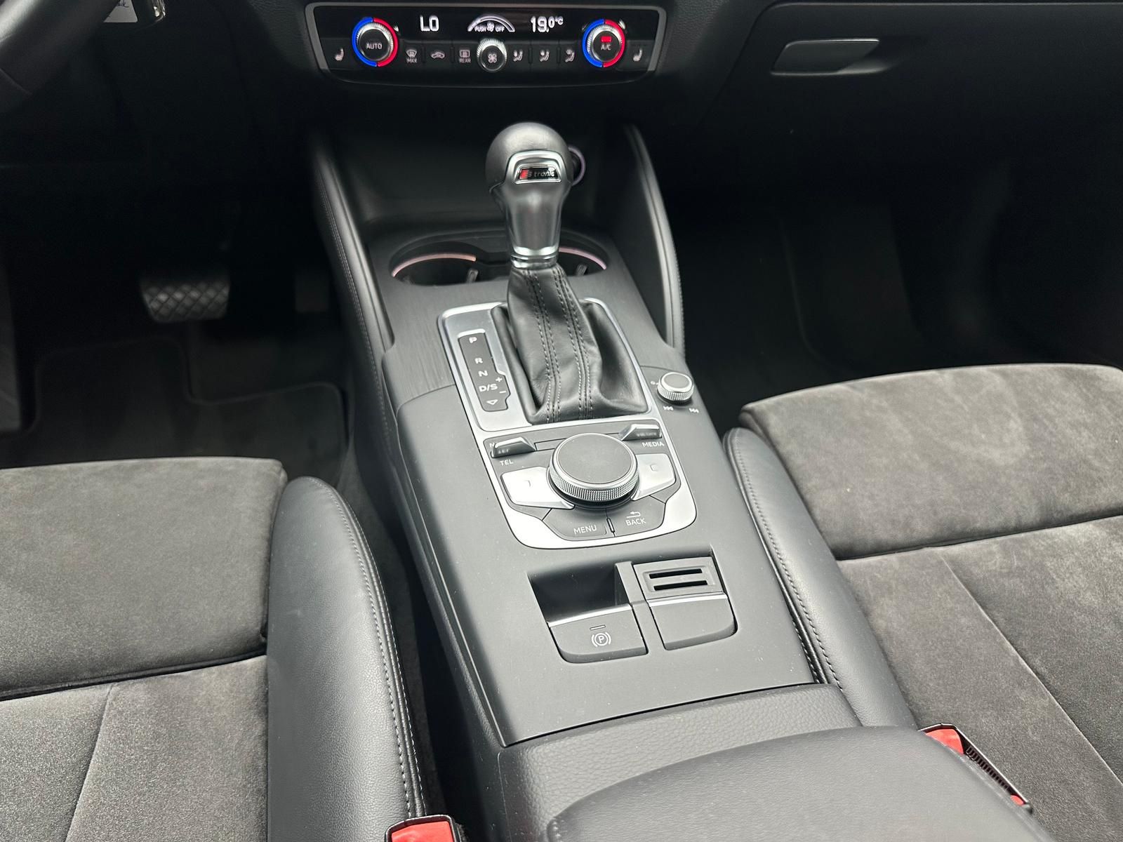 Fahrzeugabbildung Audi A3 2.0 TFSI QUATTRO/SPORT/ACC/LED/PANO/PDC/NAV