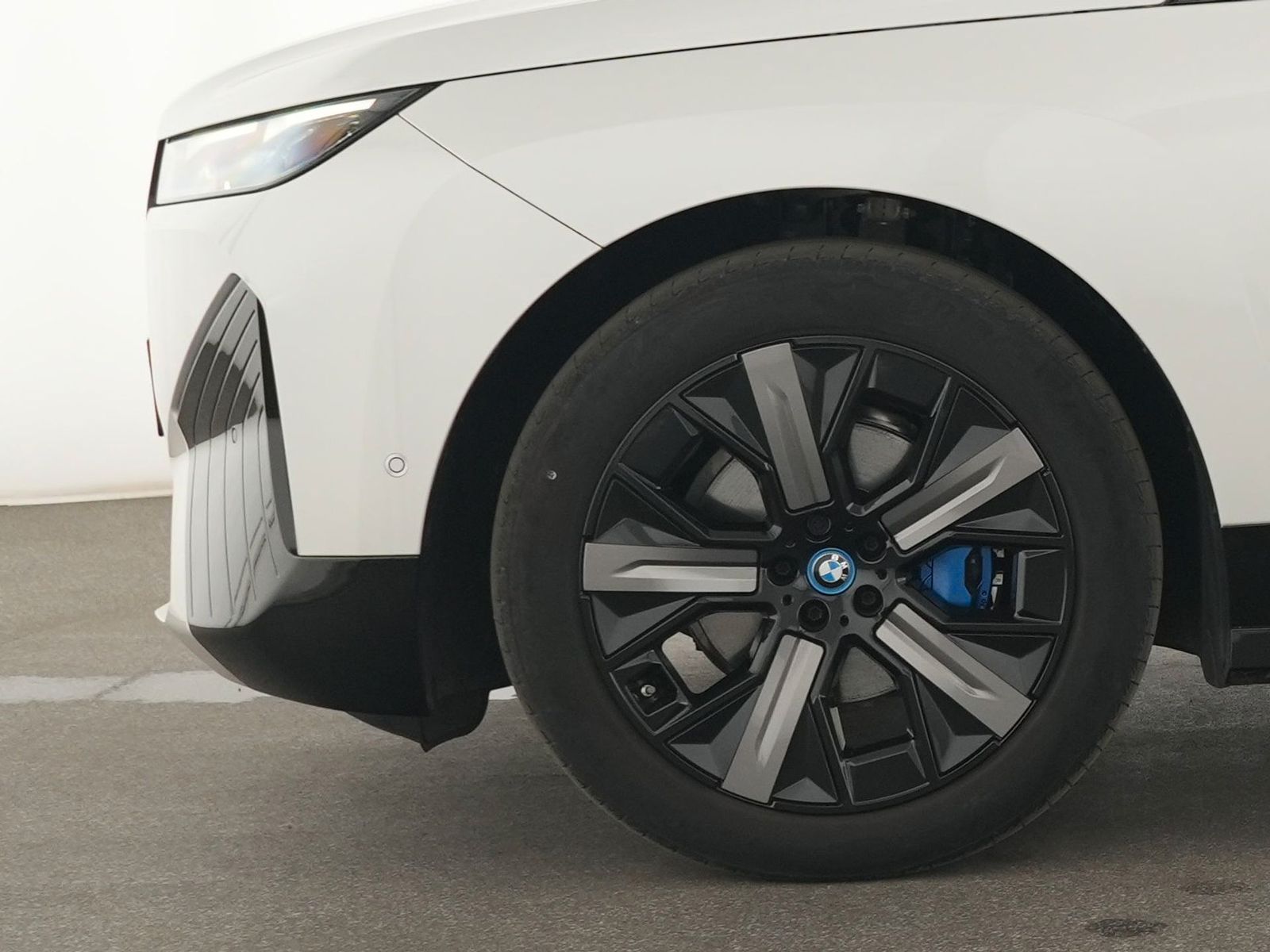 BMW iX - Bild 14