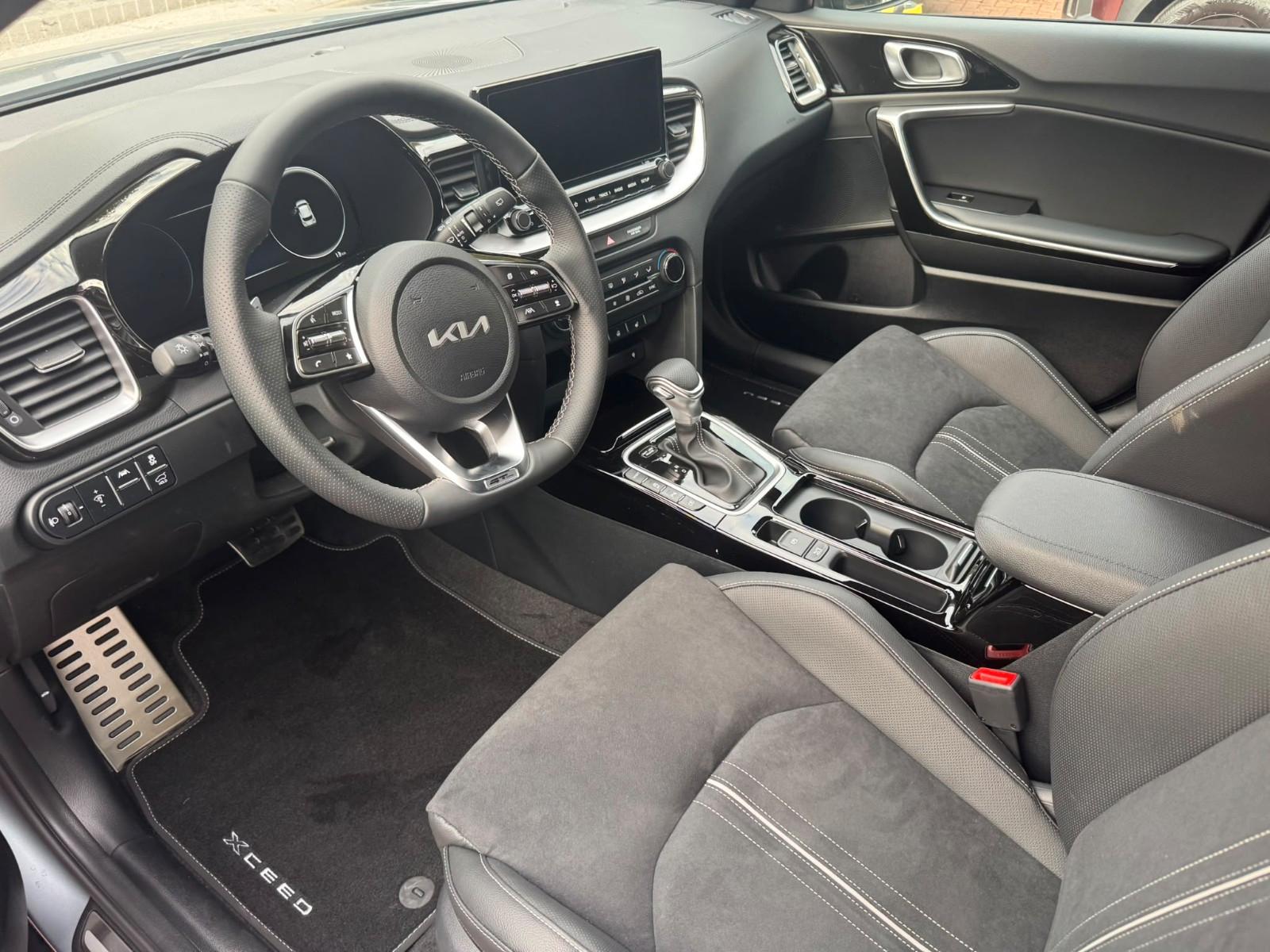 Kia XCEED 1.6T 180PS DCT GT-line *PANORAMA*
