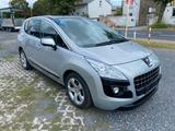 Peugeot 3008 HDi FAP 150 - silberne Peugeot 3008