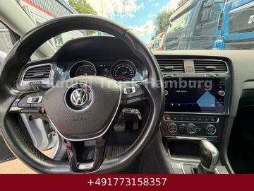 Volkswagen Golf - 8