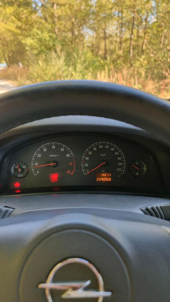 Opel Vectra 2006 — photo 13
