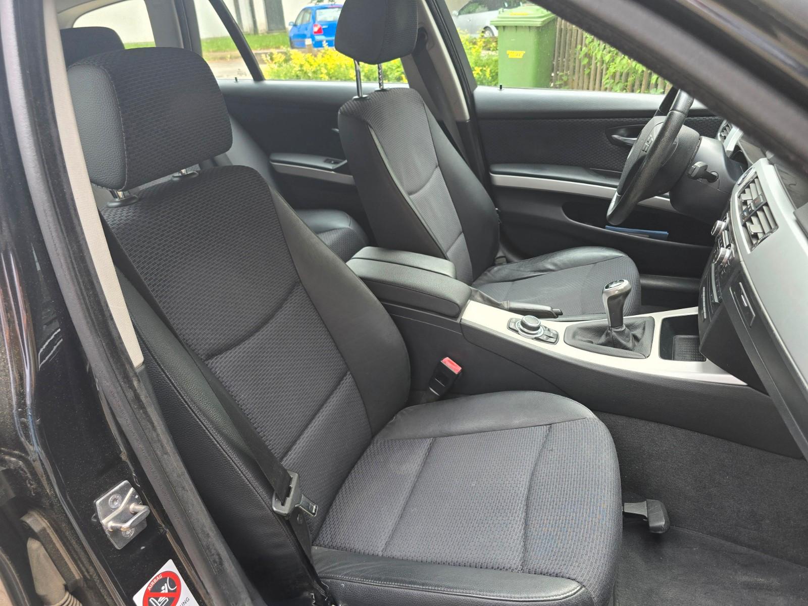 BMW 320 2009 — photo 8