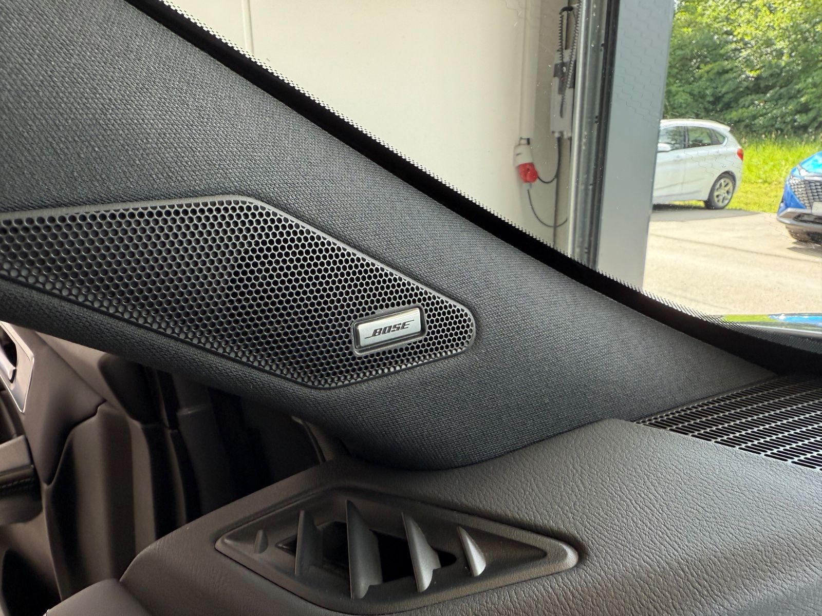 Fahrzeugabbildung Nissan Qashqai Tekna ALLRAD, 360° Kamera, Navi, WP.