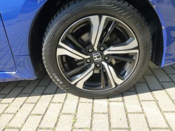 Honda Civic 1,5 VTEC Turbo Executive Limousine