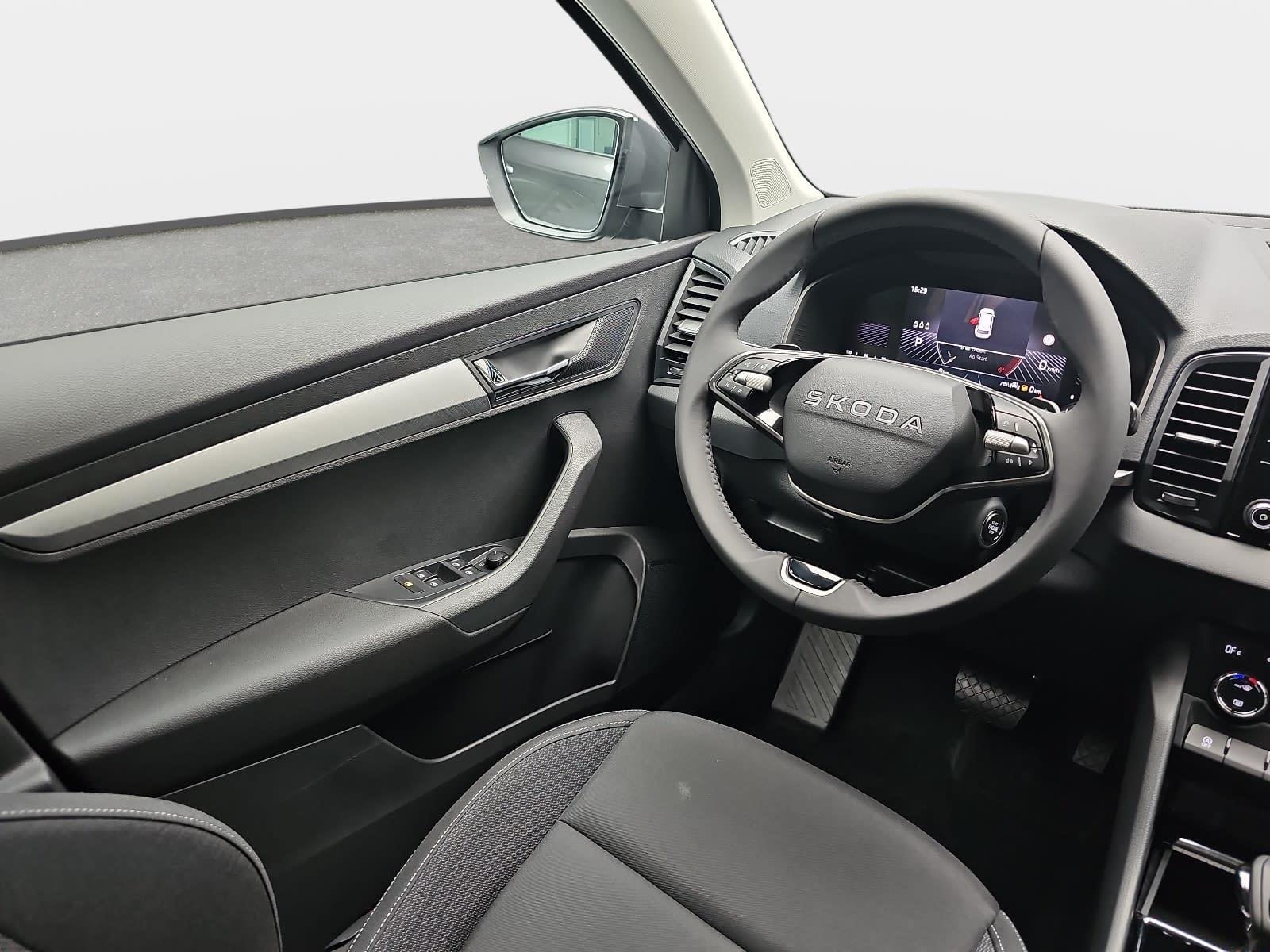 Skoda KAROQ 2.0 TDI DSG FAMILY LED AHK KAMERA