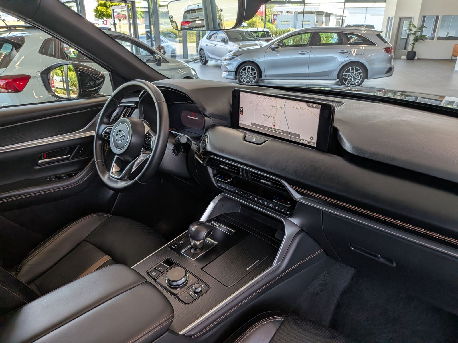 Vehicle image Mazda CX-80 3.3L E-SKYACTIV D 254 HOMURA+ 7-seat Pano