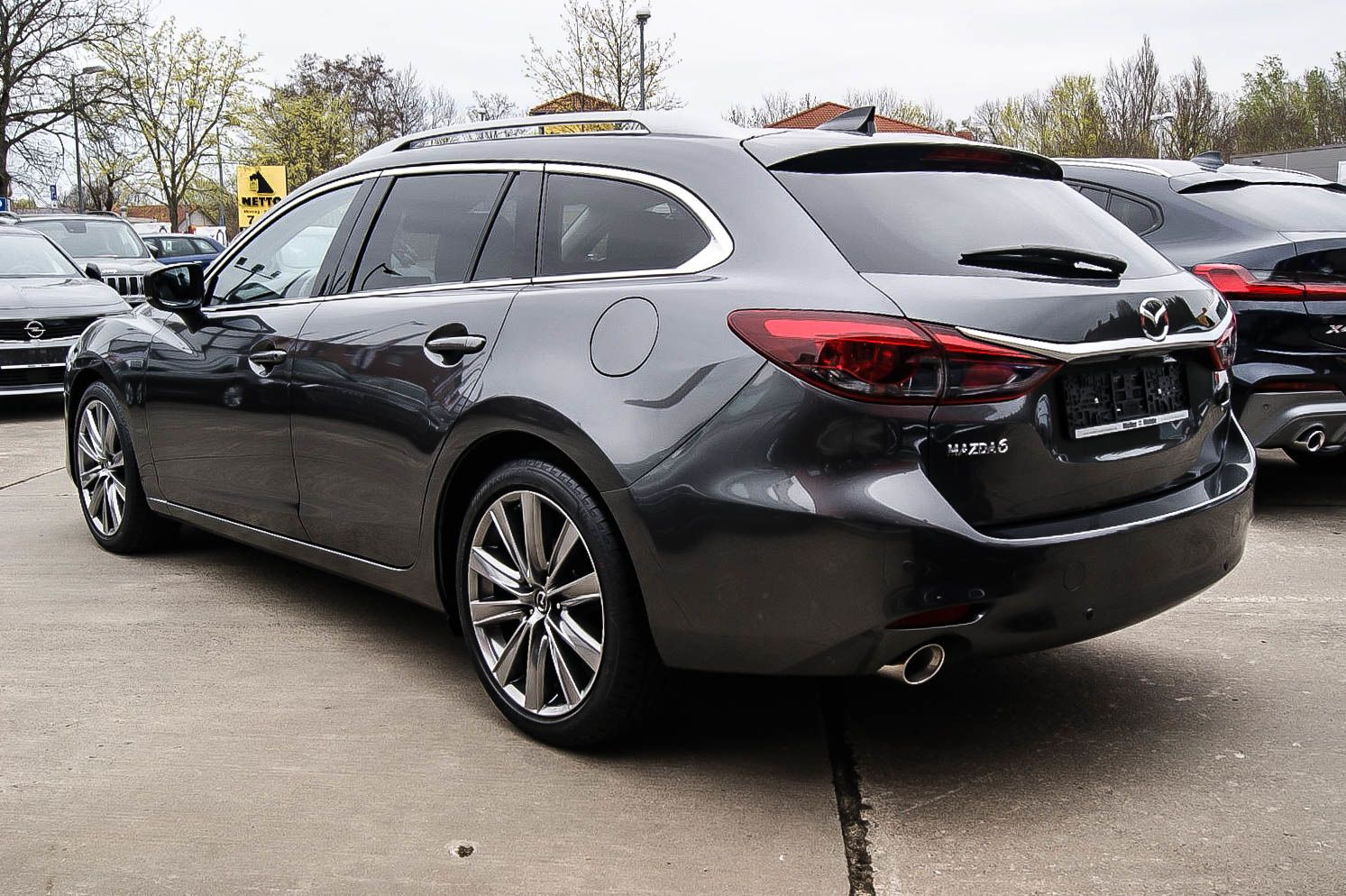 Fahrzeugabbildung Mazda 6 Kombi 22 SKYACTIV-D 184 Sports-Line LEDER BOSE