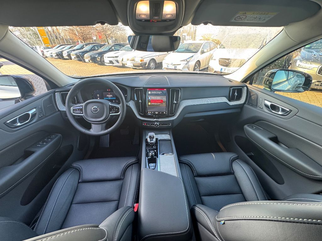 Fahrzeugabbildung Volvo XC60 T6 AWD Plus Dark+AHZV+21Zoll+SOFORT