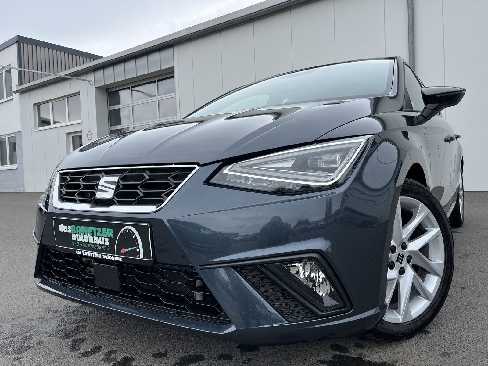 SEAT Ibiza 1.0 TSI FR 104€ m.20% Anz. Navi-Plus SHZ D