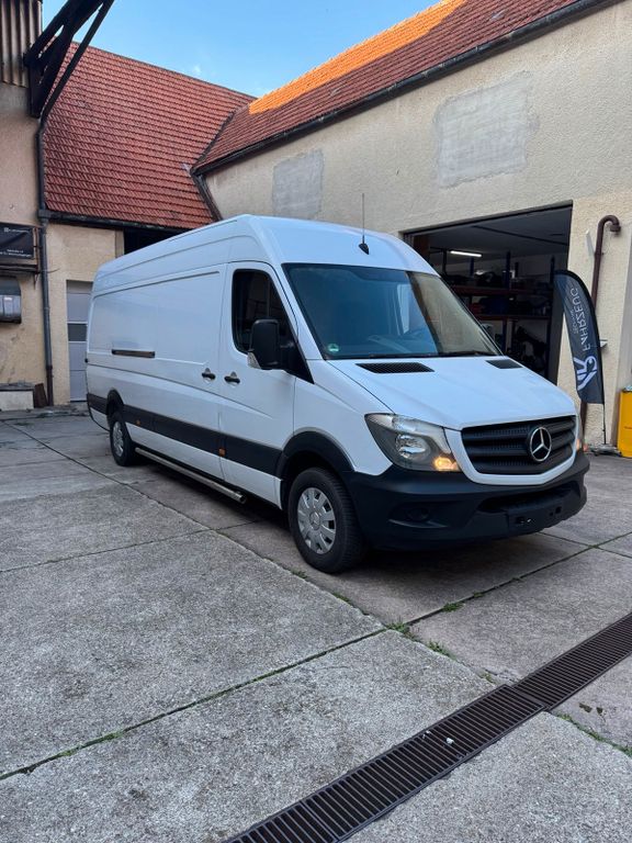 Image of Mercedes-Benz Sprinter