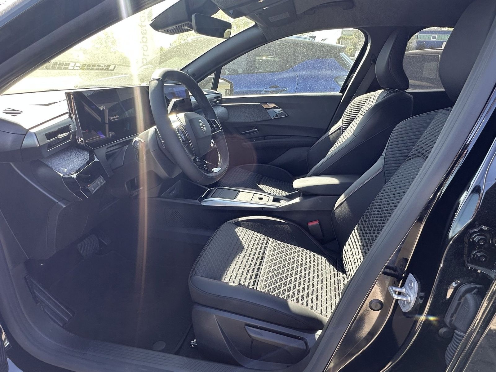 Fahrzeugabbildung Renault Clio Techno TCe 115 EDC